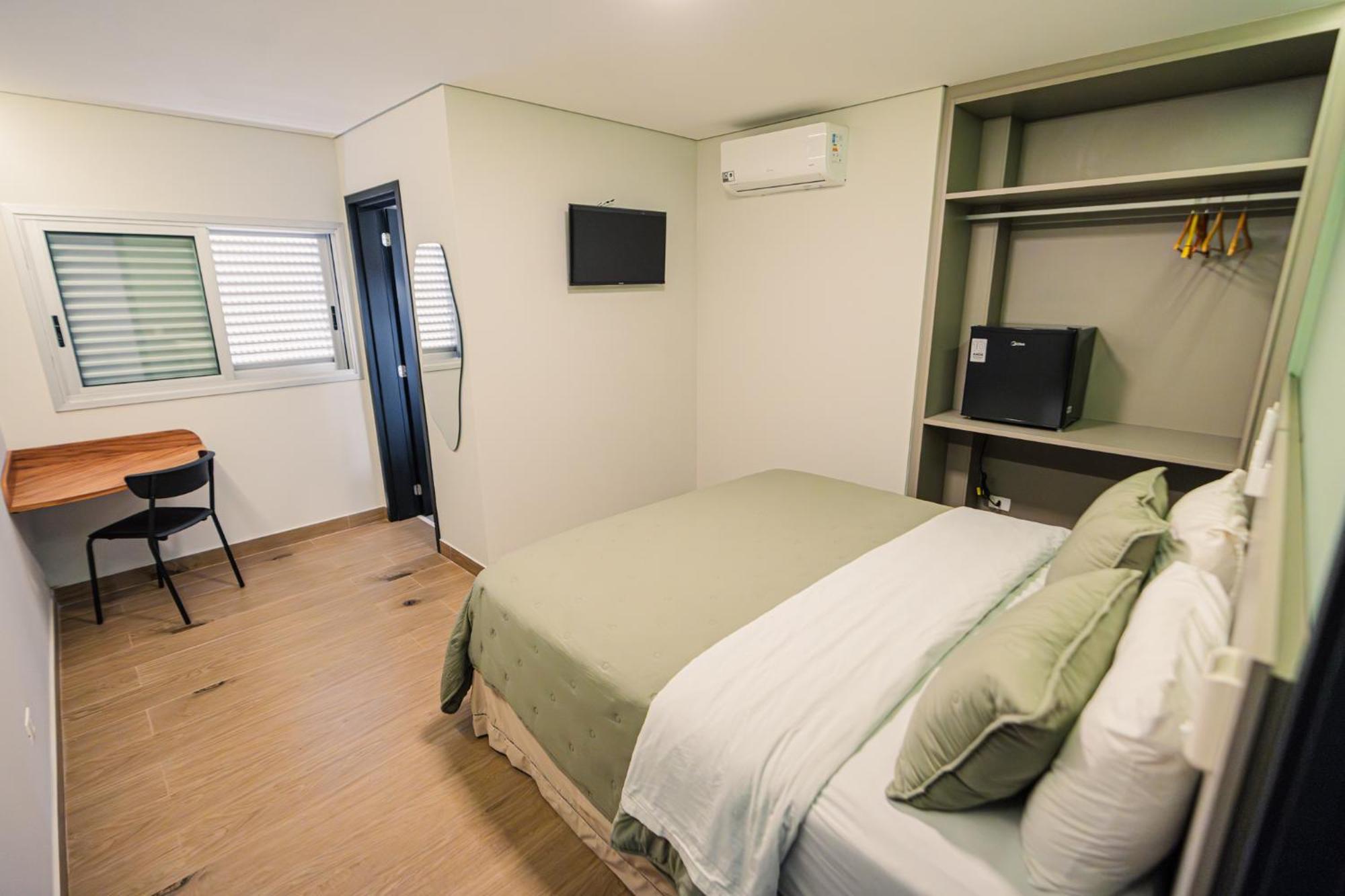 Hotel Oly Plaza ピラシカーバ エクステリア 写真