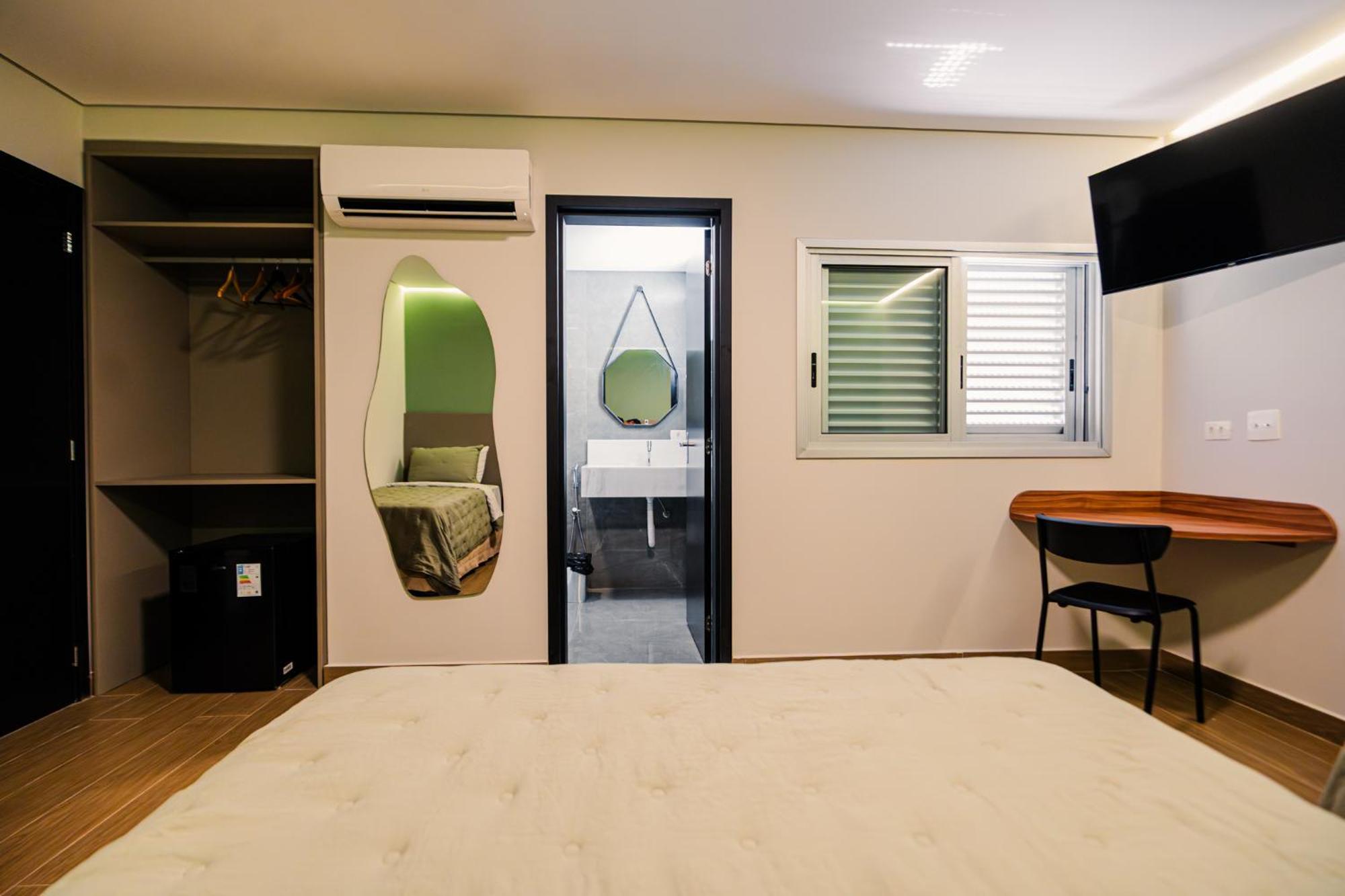 Hotel Oly Plaza ピラシカーバ エクステリア 写真