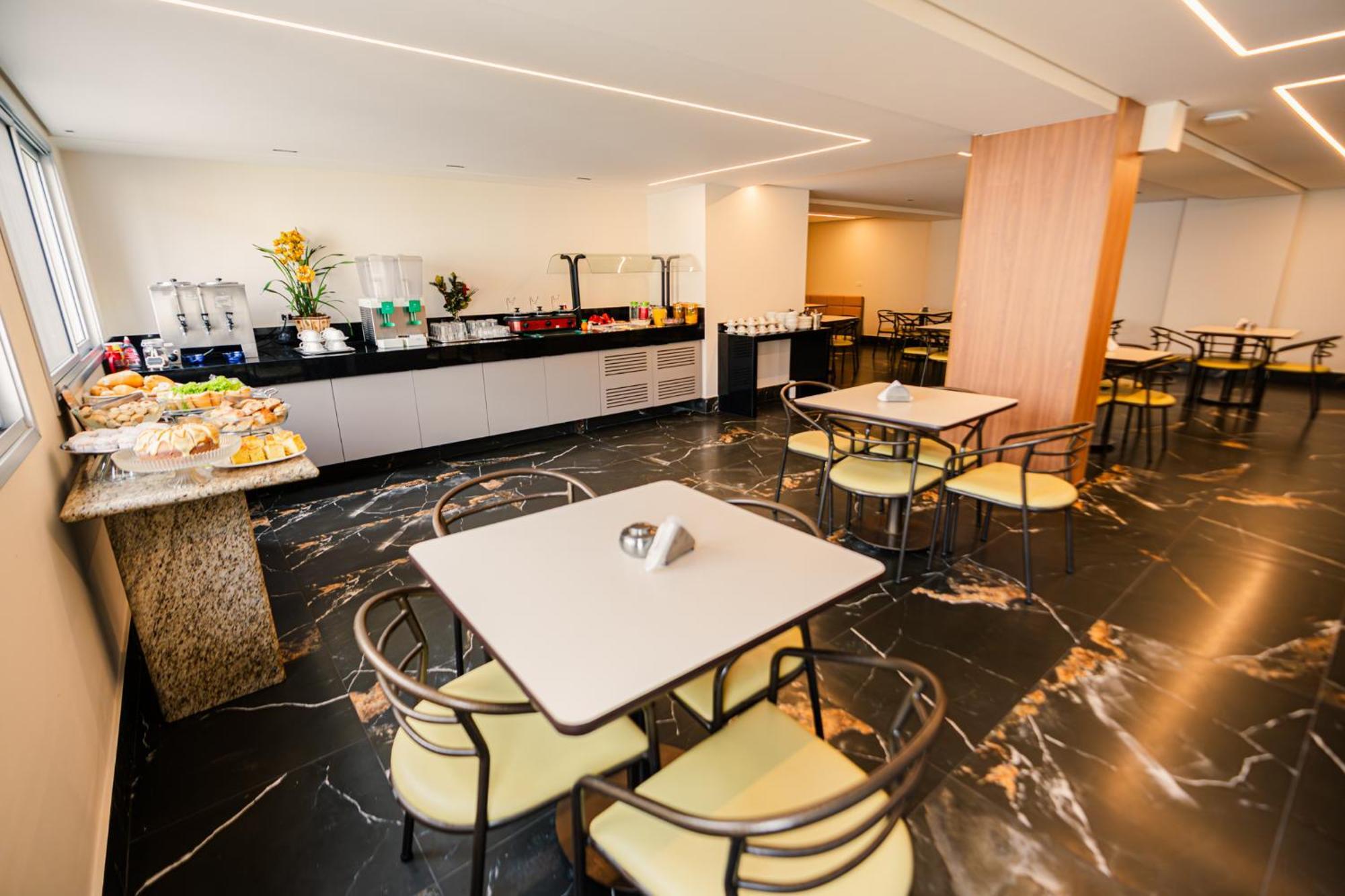 Hotel Oly Plaza ピラシカーバ エクステリア 写真