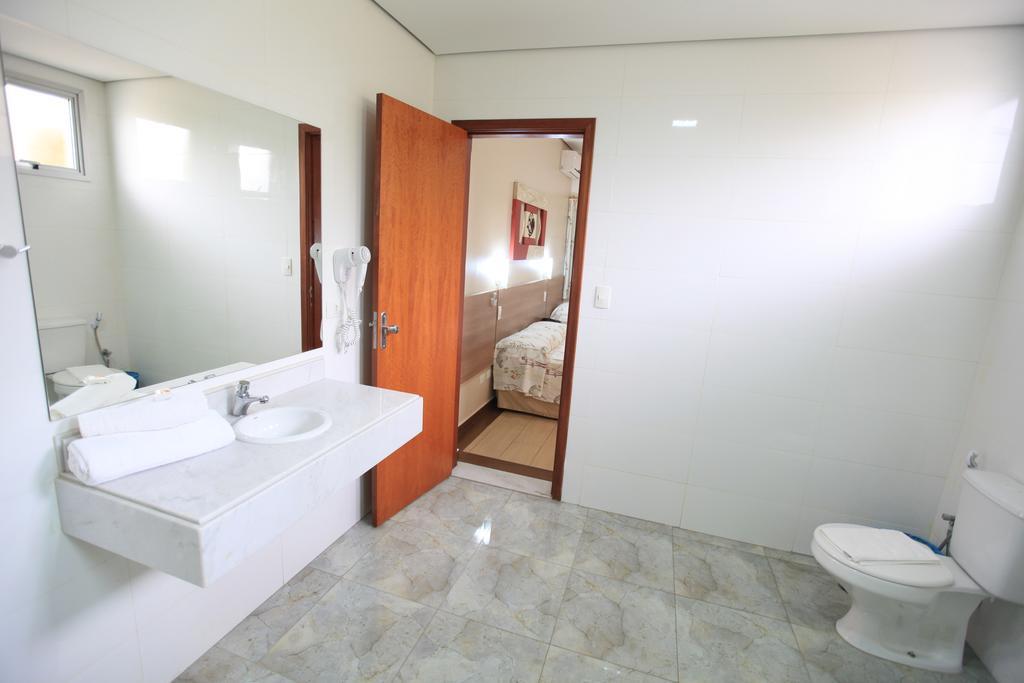 Hotel Oly Plaza ピラシカーバ 部屋 写真
