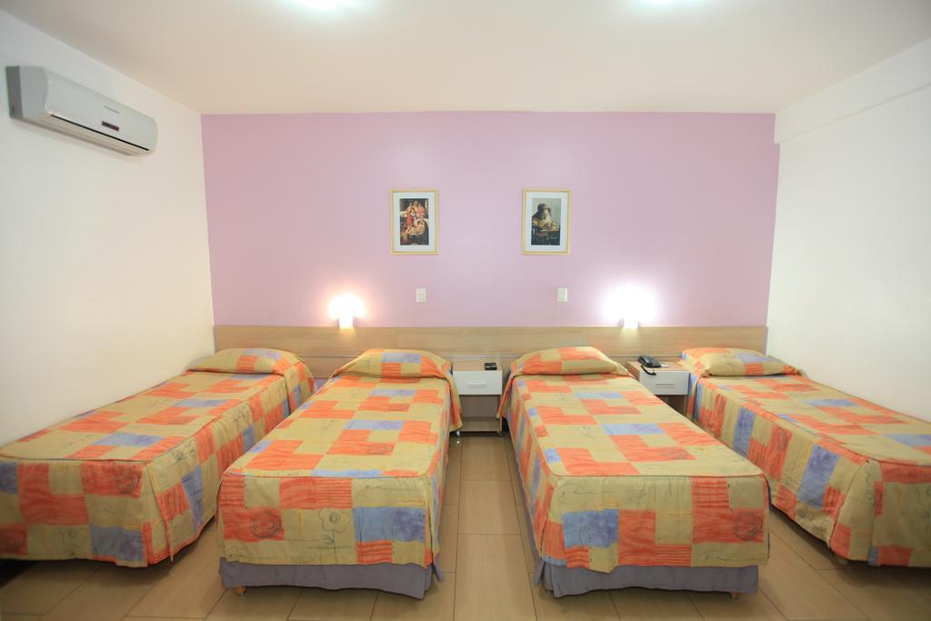 Hotel Oly Plaza ピラシカーバ 部屋 写真