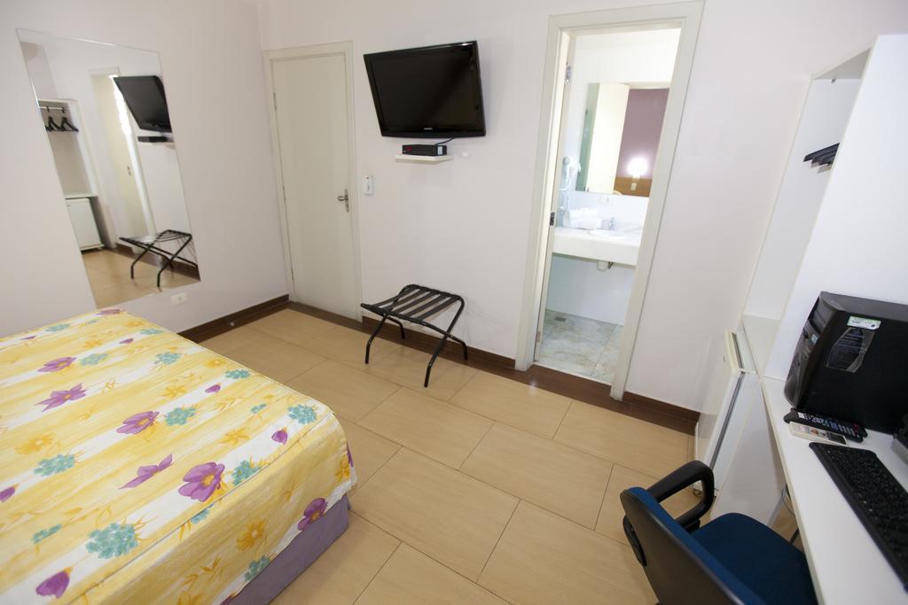 Hotel Oly Plaza ピラシカーバ 部屋 写真