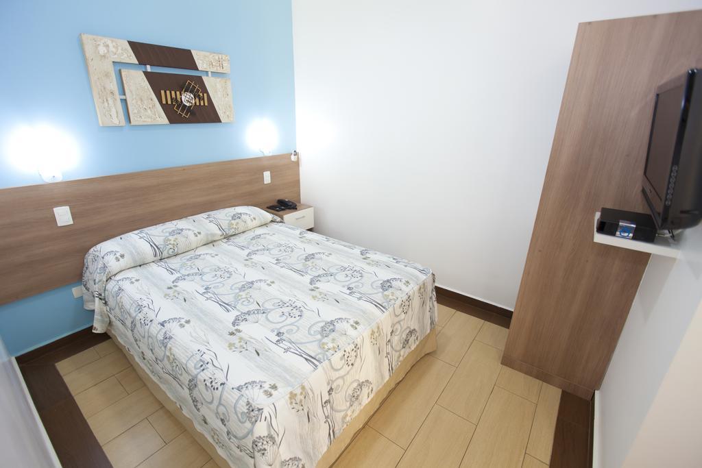 Hotel Oly Plaza ピラシカーバ 部屋 写真