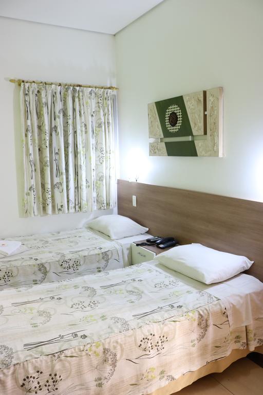 Hotel Oly Plaza ピラシカーバ エクステリア 写真