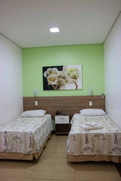 Hotel Oly Plaza ピラシカーバ エクステリア 写真