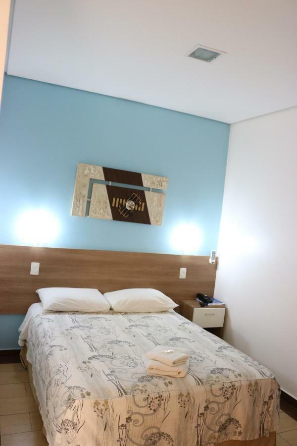 Hotel Oly Plaza ピラシカーバ エクステリア 写真