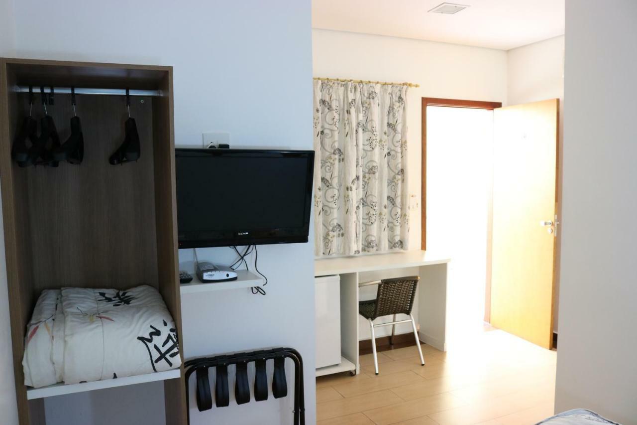 Hotel Oly Plaza ピラシカーバ エクステリア 写真